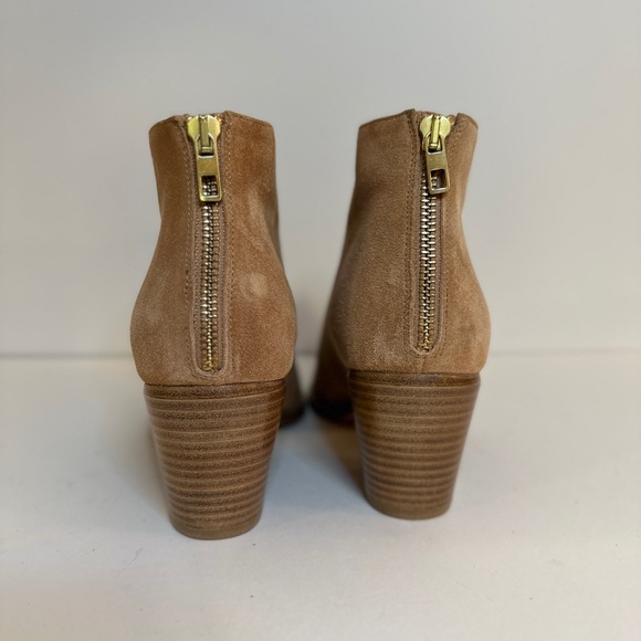 NEW Vince Havana Notch Western Style Womens Bootied in Tan Suede, Sz 9M - Picture 8 of 12